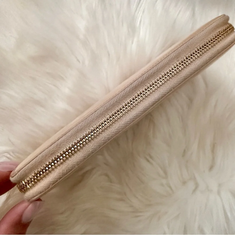 YSL Beige Patent Leather Continental Zip Around Wallet - Picture 3 of 15